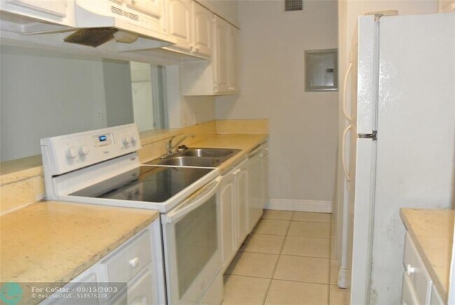 Building Photo - 4471 Treehouse Ln