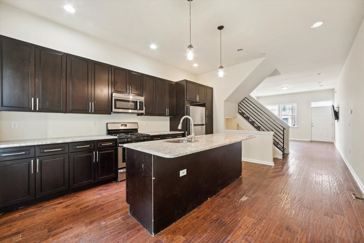 Photo - 1815 W MONTGOMERY AVE