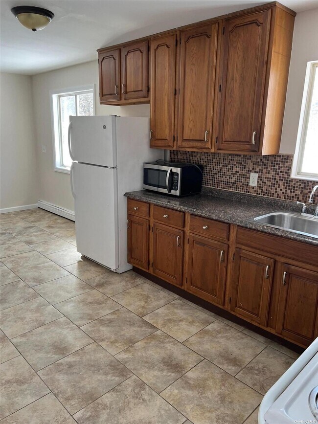 Foto del edificio - 48 Wilson Ave