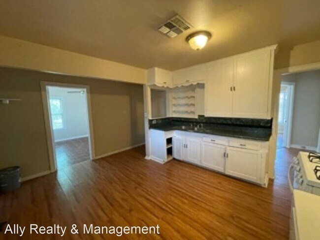 Building Photo - 3 br, 1 bath House - 507 Fenfield Av