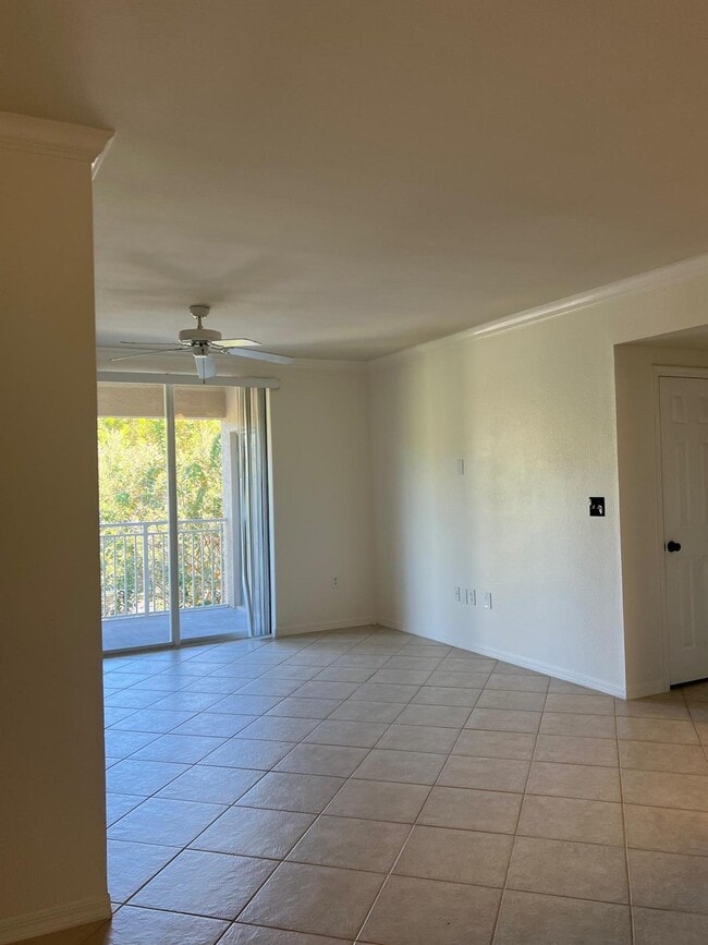 Foto del edificio - 6434 Emerald Dunes Dr