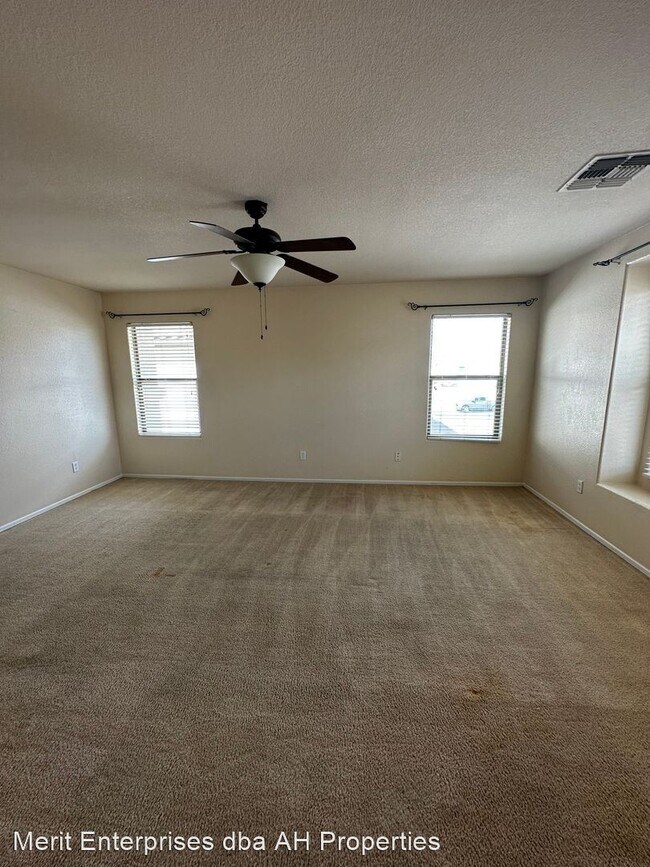 Foto del edificio - 4 br, 3 bath House - 3899 E JASPER DR