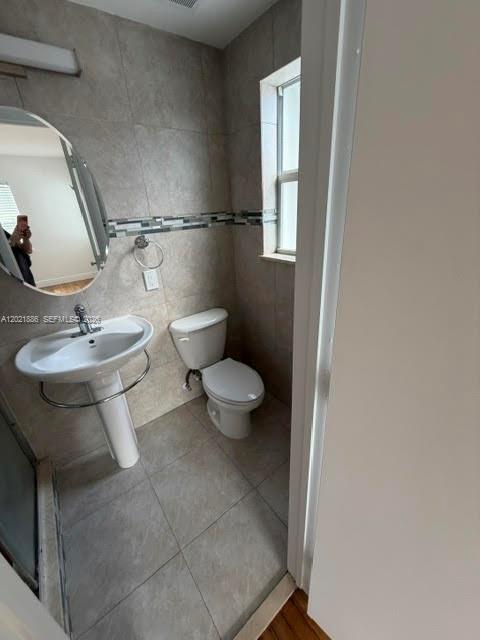 Foto del edificio - 3311 S Le Jeune Rd