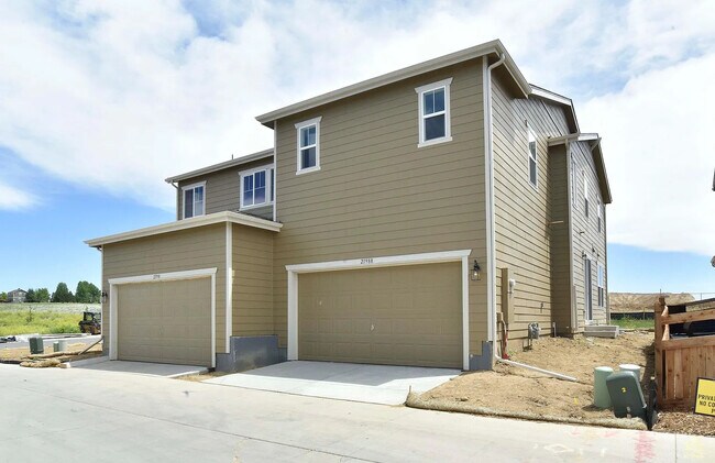 Foto del edificio - 21988 E Radcliff Cir