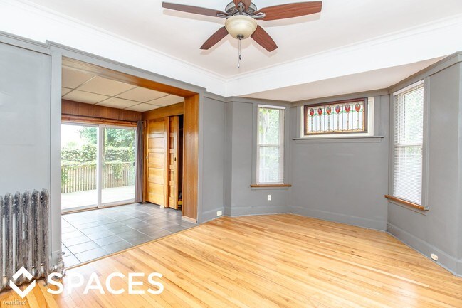 Foto del edificio - 5217 N Magnolia Ave