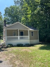 Building Photo - 1002 Cayuga St