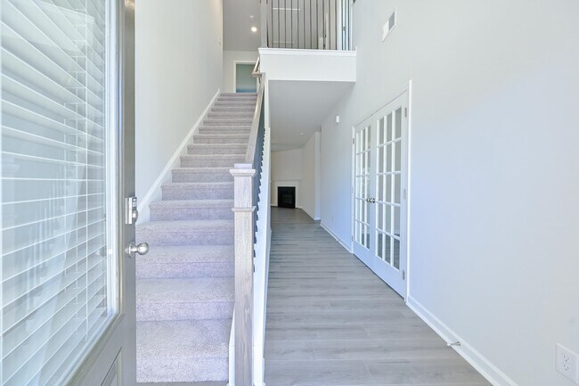 Foto del edificio - 201 Clark Lake Ln