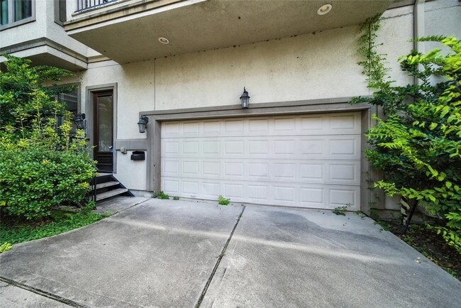 Foto del edificio - 2318 Camden Dr