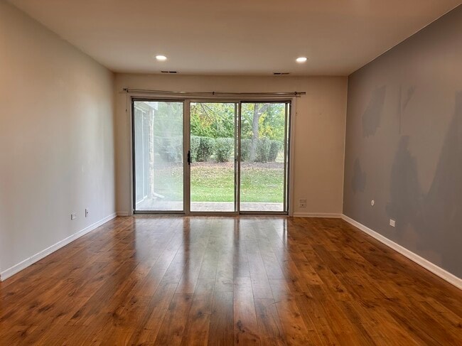 Foto del edificio - 263 Southwick Ct