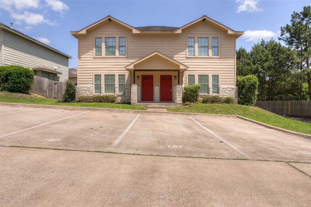 105 Yegua Cir, Huntsville, TX 77340 Townhome Rentals in Huntsville TX