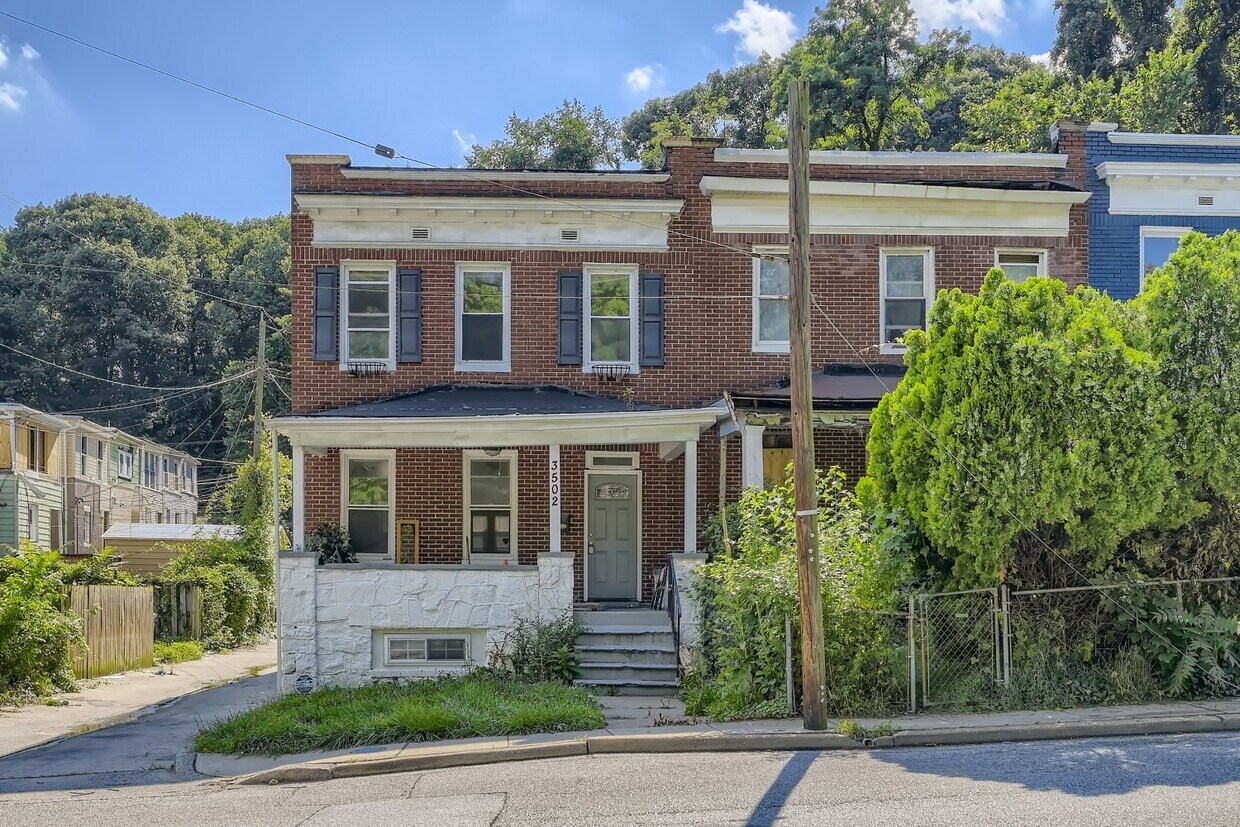 Primary Photo - 3502 Greenspring Ave