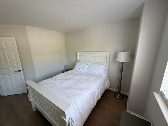 Building Photo - Pleasanton’s Windsor Community 4 bed / 2.5 bath,  Great schools, close to Downtown