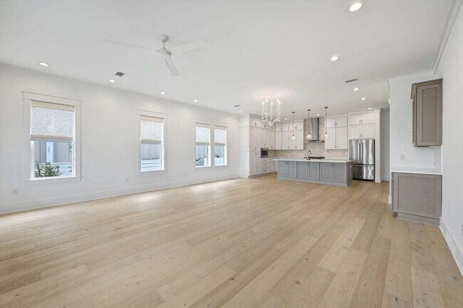 Foto del edificio - 236 White Cottage Rd