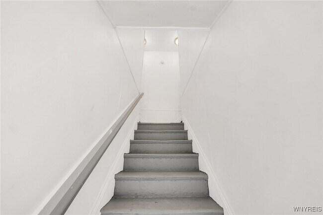 Foto del edificio - 315 Wohlers Ave