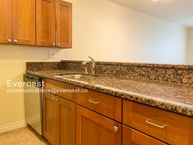 Foto del edificio - 3926 1st Ave NE