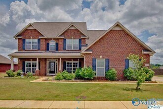 Building Photo - 705 Tide Creek Dr SW
