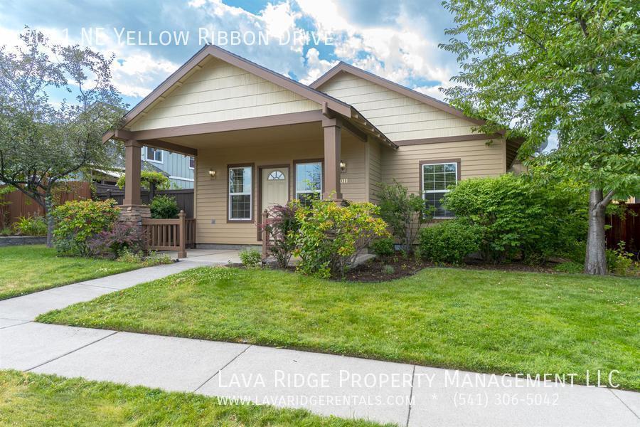 Foto principal - 3011 Yellow Ribbon Drive