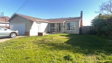 Building Photo - 1308 Vining Dr