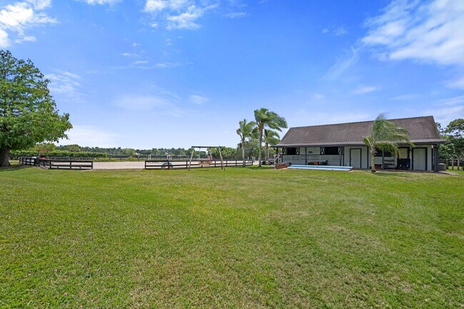 Building Photo - 16820 Deer Path Ln