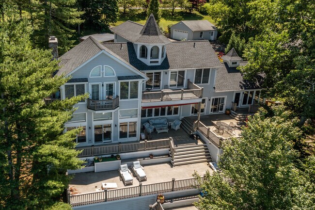 Foto del edificio - 259 E Shore Rd