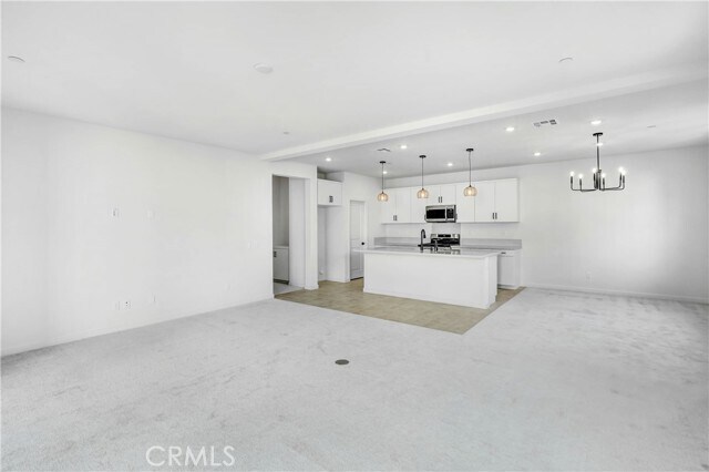 Foto del edificio - 15940 Caterpillar Dr