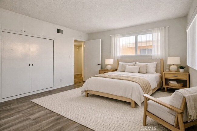 Foto del edificio - 17092 Emerald Ln