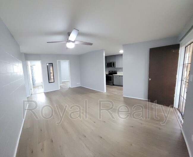 Foto del edificio - 94-245-245 Leowahine St