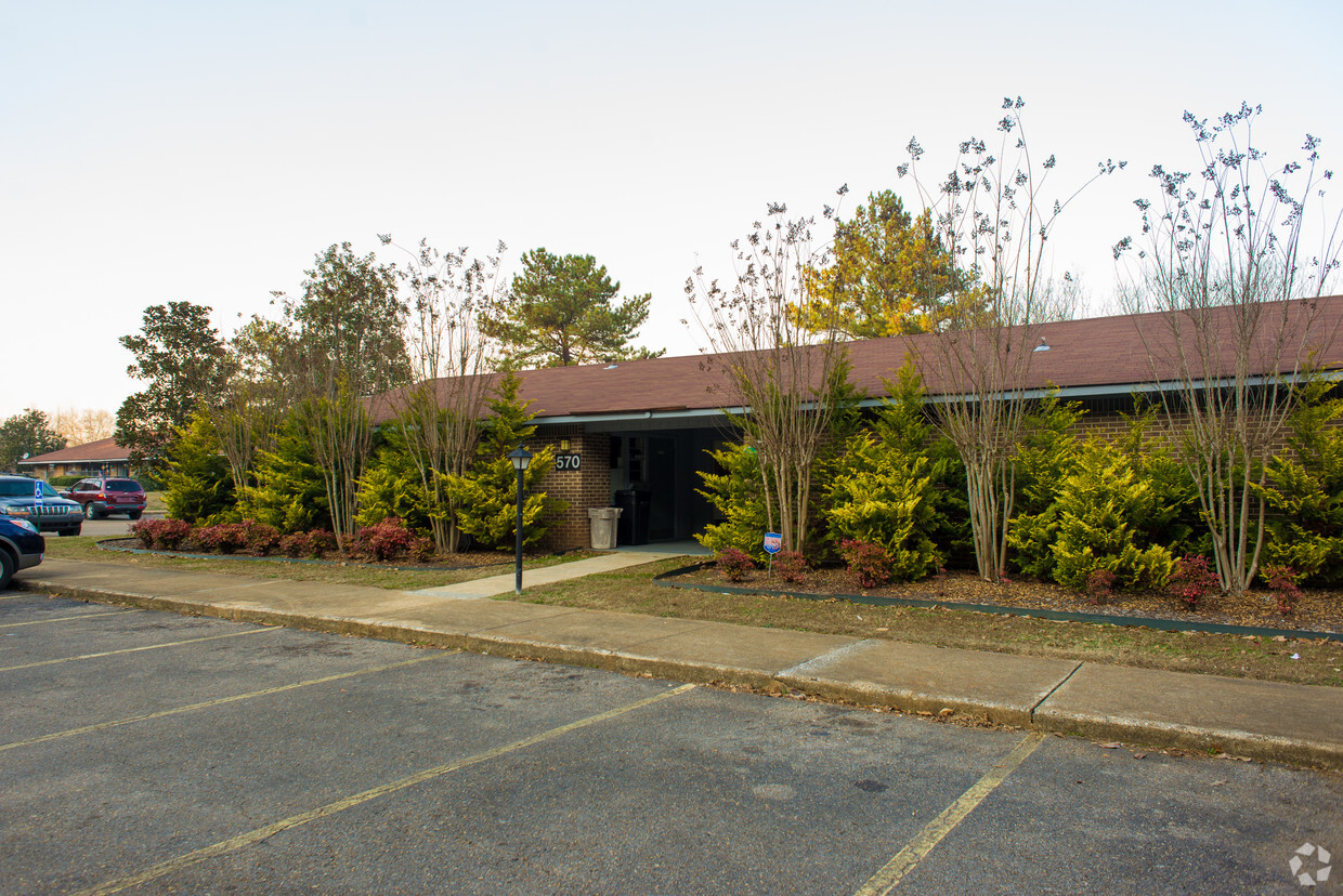 Primary Photo - Cordova Park Apartments