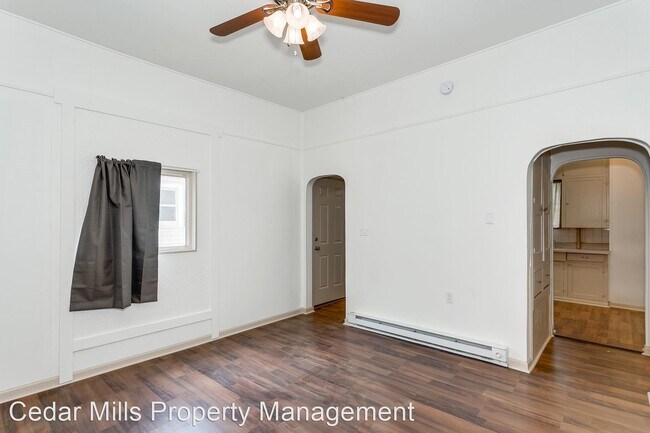 Building Photo - Studio, 1 bath House - 715 1/2 S. Martinson