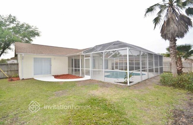 Building Photo - 711 Swan Way