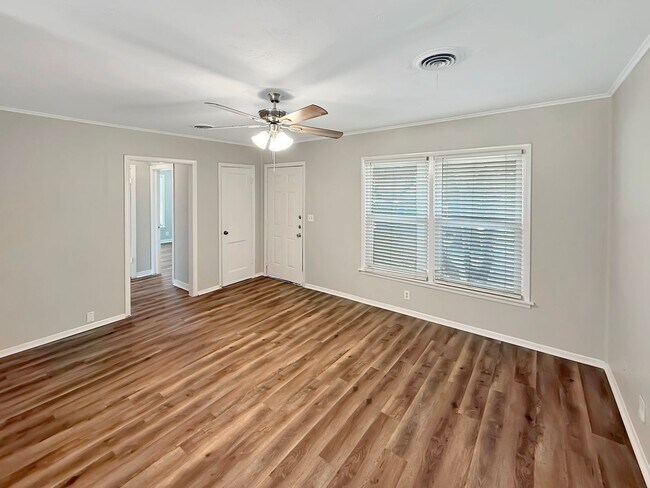Foto del edificio - Move-In Ready Home with Brand New Interior Updates