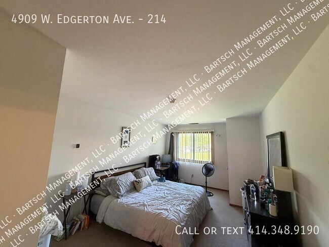 Foto del edificio - 4909 W Edgerton Ave