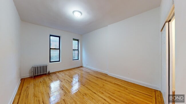Building Photo - 520 E 83rd St