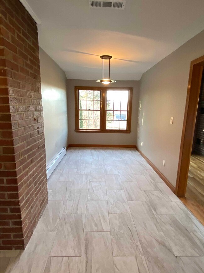 Foto del edificio - 394 Hadley St