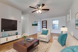 Building Photo - 1638 Evergreen Dr