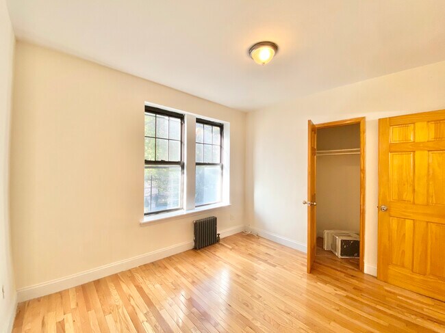 Building Photo - 63 Hamilton Terrace