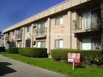 Primary Photo - 18569 Burbank Blvd