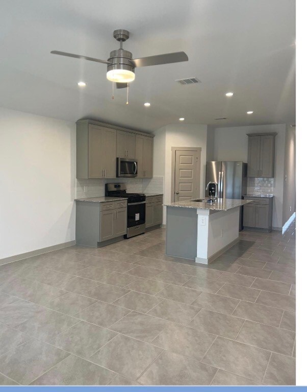 Building Photo - 5070 Pne Hvn Ln