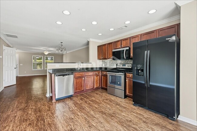 Foto del edificio - 5 Miller Pond Rd