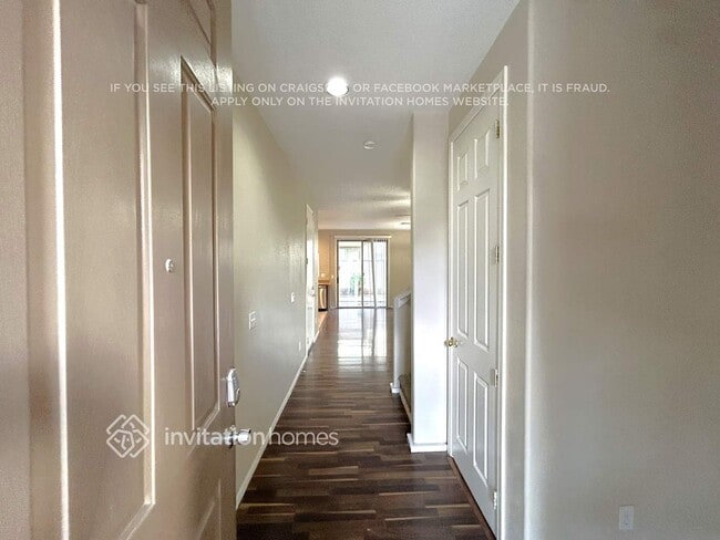 Building Photo - 6446 W Valencia Dr