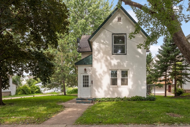 Building Photo - 1720 3rd St NE
