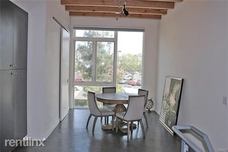 Building Photo - 1 br, 3 bath House - 113 E City Place Dr