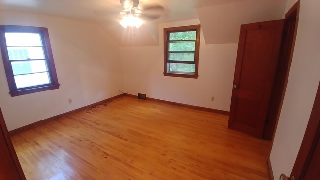 Bedroom #1 (View B) - 2411 W Bourne Ave