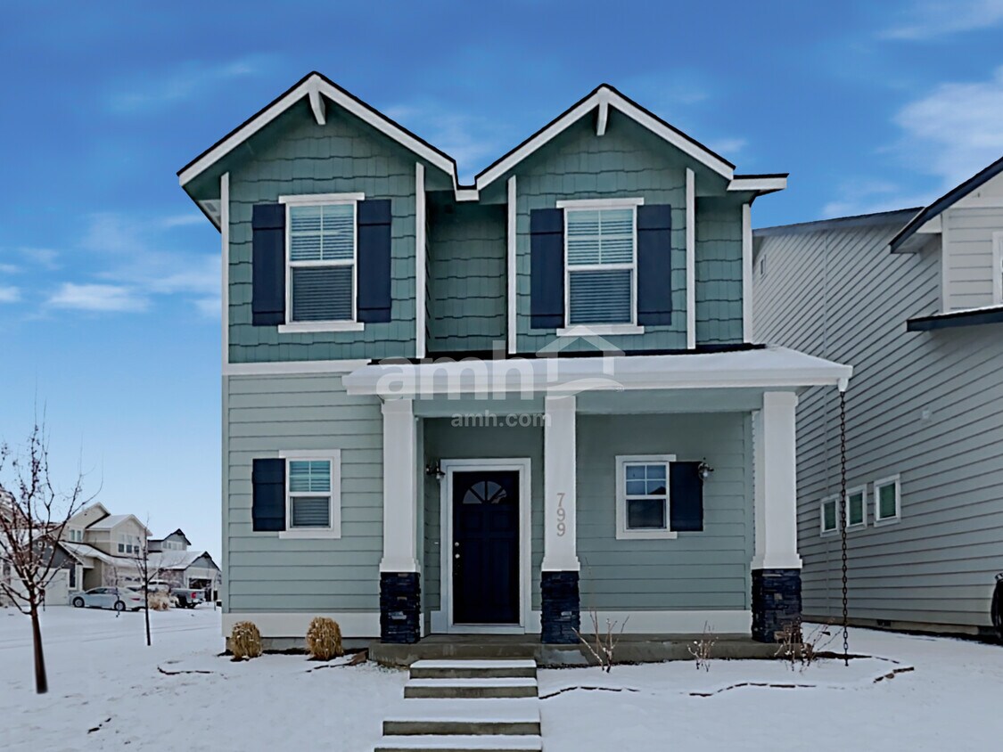 Primary Photo - 799 E Springloyd St