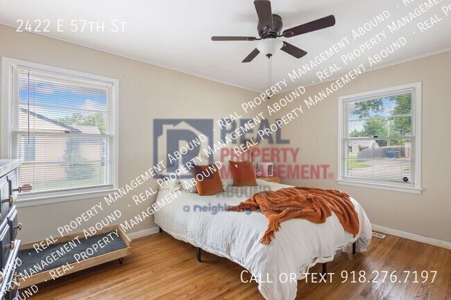 Foto del edificio - 2422 E 57th St