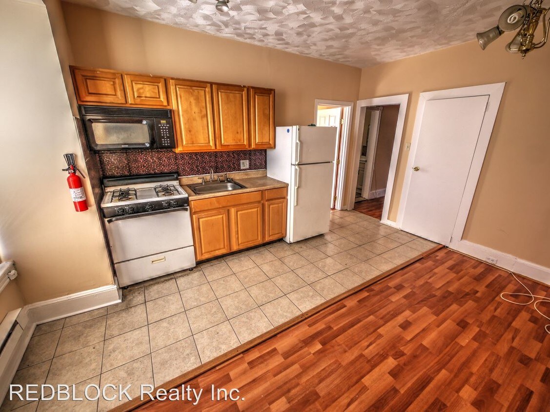 5117 N Broad St, Philadelphia, PA 19141 Room for Rent in Philadelphia