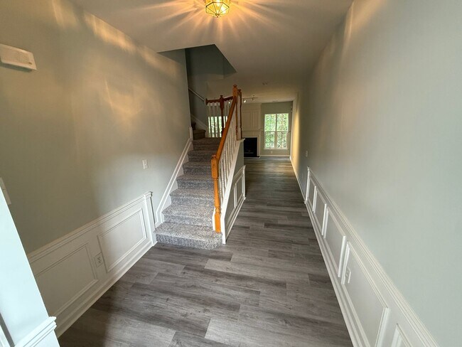 Foto del edificio - Beautiful Ballantyne townhome in a great L...