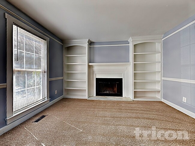 Building Photo - 18 Hillpine Ct
