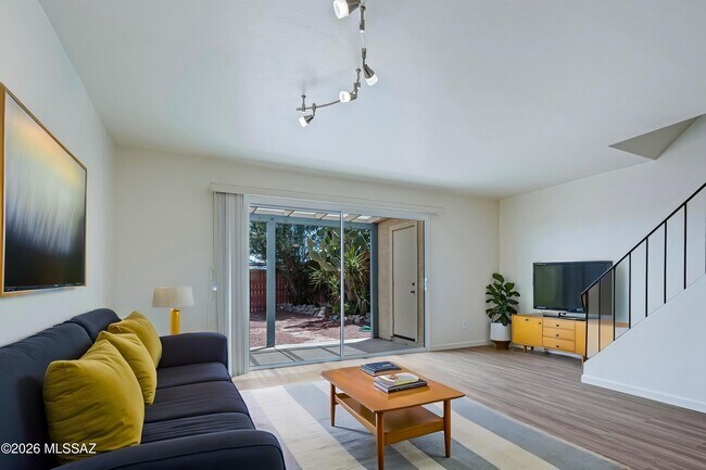 Foto del edificio - 2616 Ironcrest Dr W