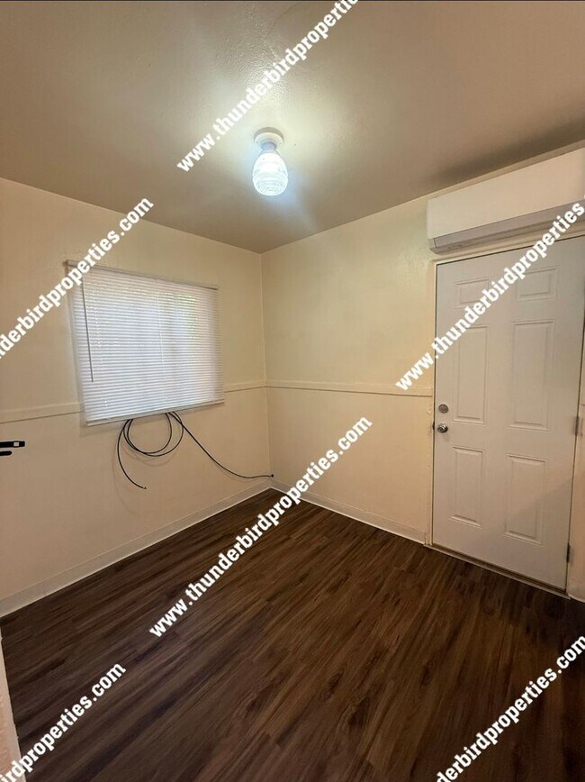 Foto del edificio - 1 bedroom, 1 bath near highway, parks, and easy access to downtown!